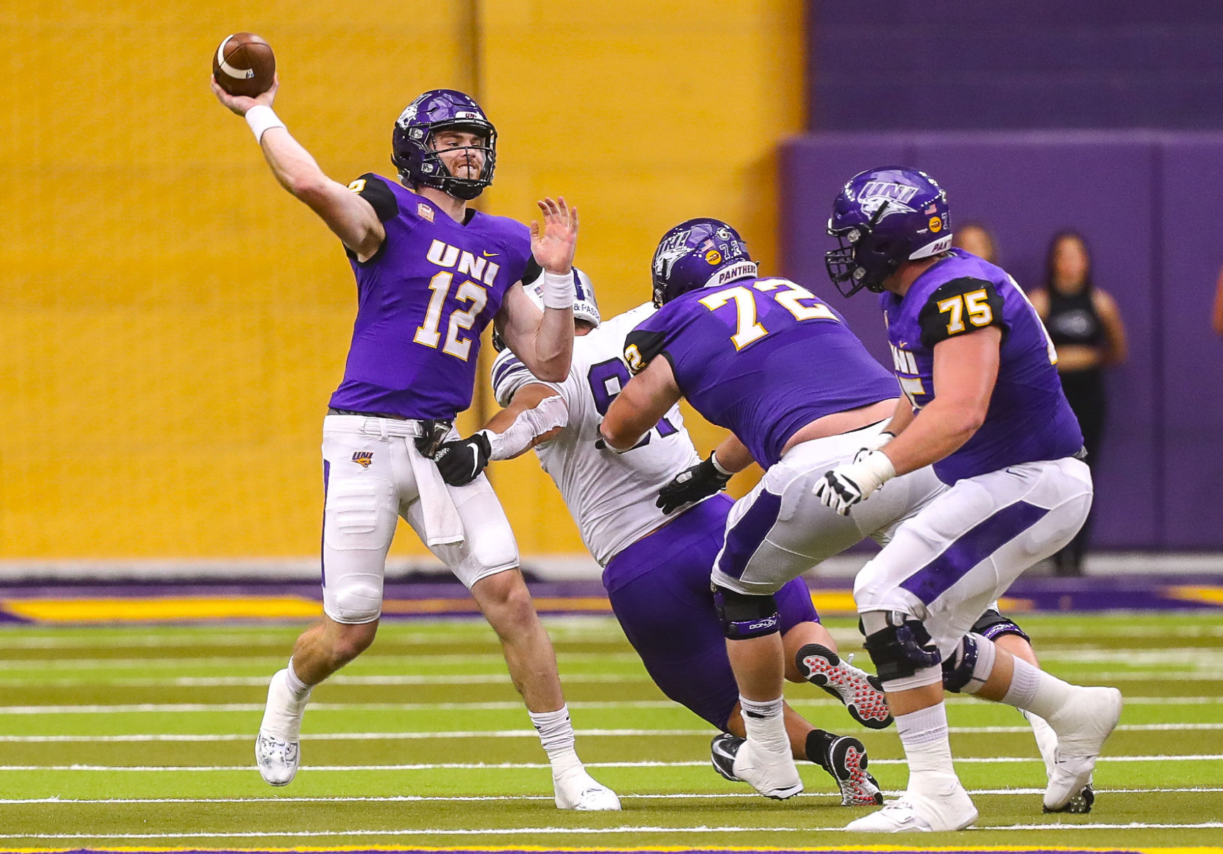FBall UNI vs. St. Thomas 9